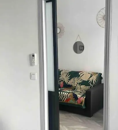 Chez Fanny - Ravissant 2 Pieces Avec Balcon * 昂蒂布